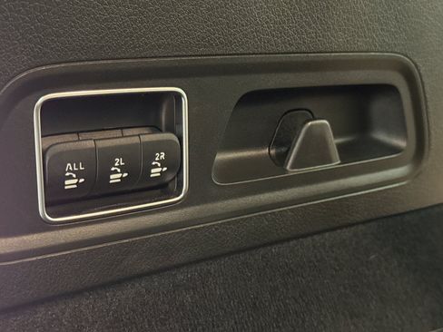 Used 2022 Mercedes-Benz GLS 450 4MATIC image 31