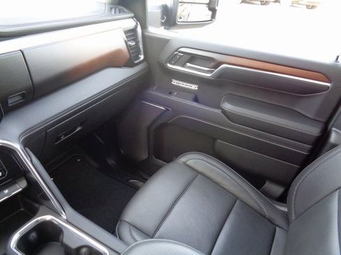 Used 2024 GMC Sierra 1500 Denali w/ Denali Reserve Package image 34