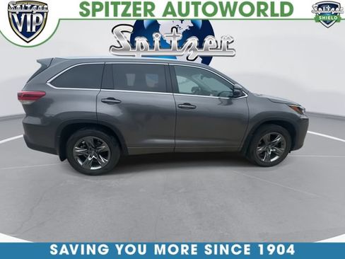 Used 2018 Toyota Highlander Limited Platinum AWD/4WD image 10