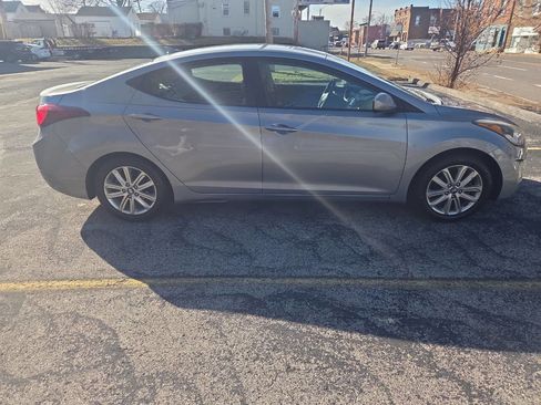 Used 2014 Hyundai Elantra SE w/ Option Group 02 image 12