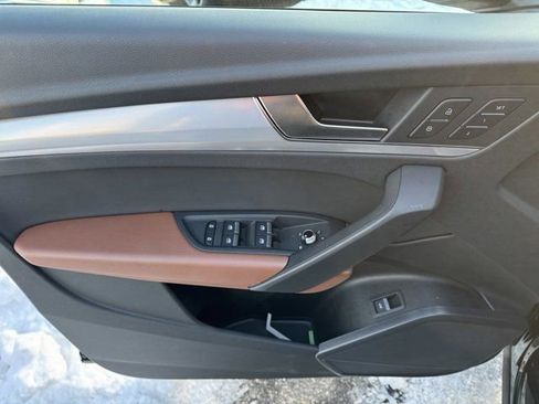 Certified 2025 Audi Q5 2.0T Premium w/ Convenience Plus Package image 26