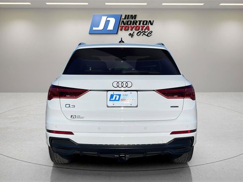 Used 2020 Audi Q3 2.0T Premium w/ Convenience Package image 6
