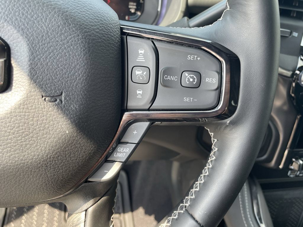 New 2025 RAM 2500 Limited AWD/4WD image 15