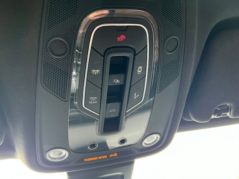 Used 2017 Audi Q7 3.0T Premium Plus w/ Premium Plus Package image 41