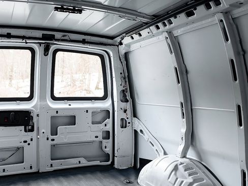 Certified 2022 Chevrolet Express 2500 Extended w/ Driver Convenience Package image 29