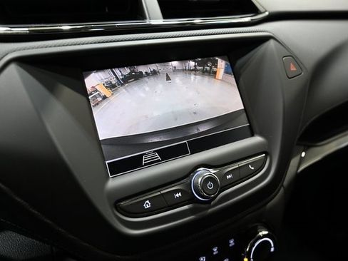 Used 2023 Chevrolet TrailBlazer LS image 16