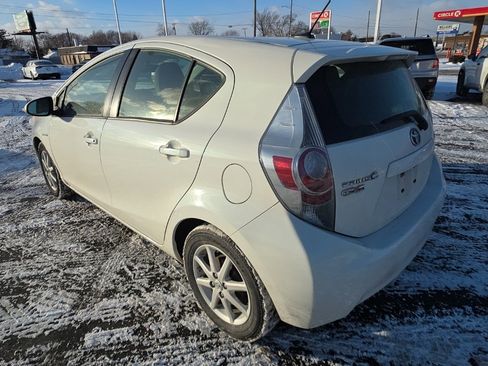 Used 2014 Toyota Prius C Four image 8
