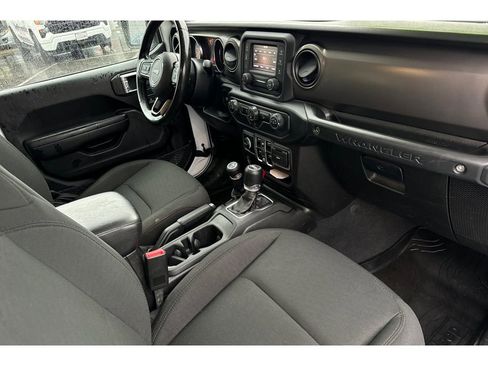 Used 2020 Jeep Wrangler Unlimited Sport S image 16