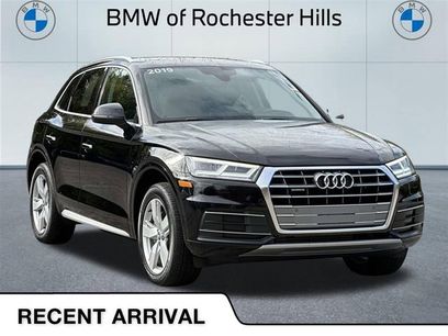 Used 2019 Audi Q5 2.0T Premium Plus w/ Premium Plus Package