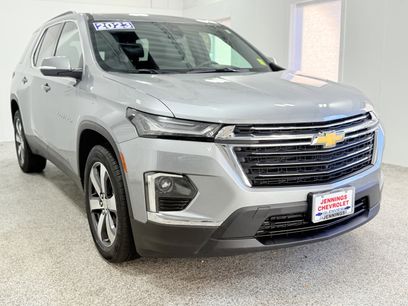 Used 2023 Chevrolet Traverse LT w/ LT Premium Package