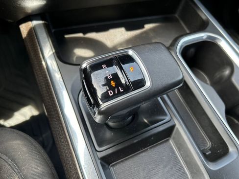Used 2022 Chevrolet Silverado 1500 LT Trail Boss w/ Convenience Package II AWD/4WD image 44