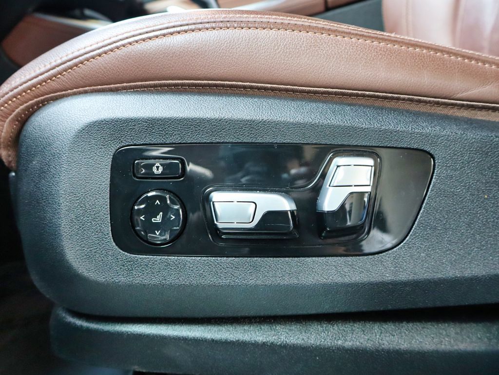 Used 2020 BMW X5 xDrive40i w/ Executive Package AWD/4WD image 45