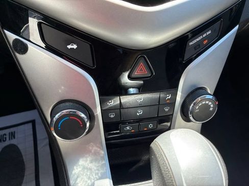 Used 2016 Chevrolet Cruze LS FWD image 19