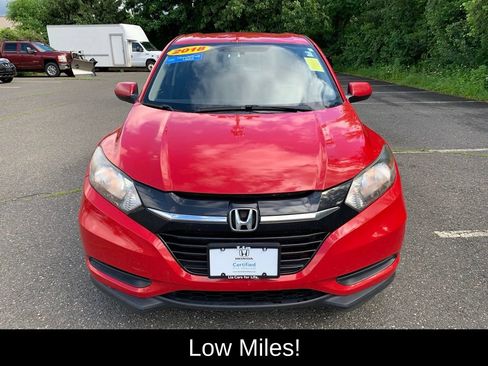 Used 2018 Honda HR-V LX image 8