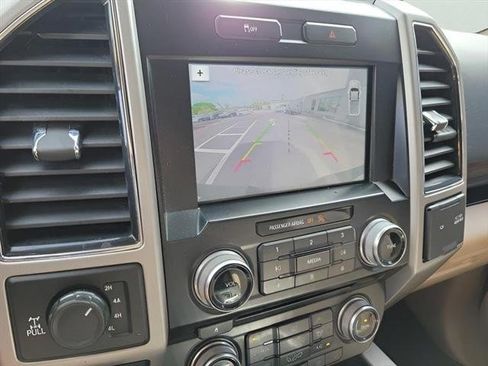 Used 2017 Ford F150 Lariat w/ Equipment Group 502A Luxury AWD/4WD image 25