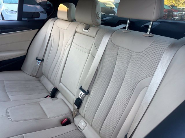 Used 2023 BMW 530e w/ Premium Package RWD image 19