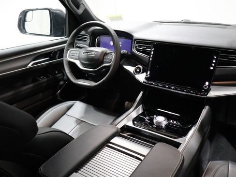 New 2026 Jeep Grand Wagoneer L 4WD image 19