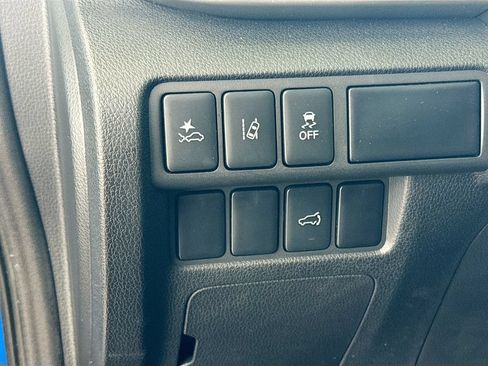 Used 2025 Mitsubishi Eclipse Cross SEL AWD/4WD image 10