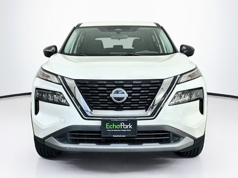 Used 2023 Nissan Rogue S AWD/4WD image 2
