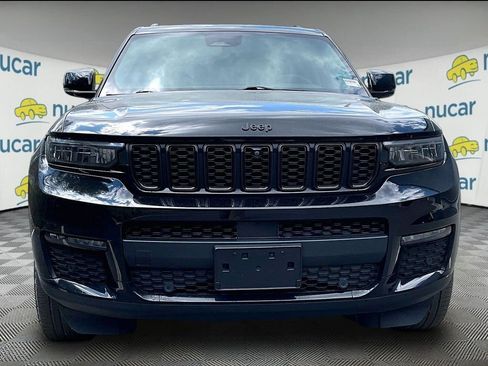 Used 2023 Jeep Grand Cherokee L Limited w/ Luxury Tech Group II AWD/4WD image 2