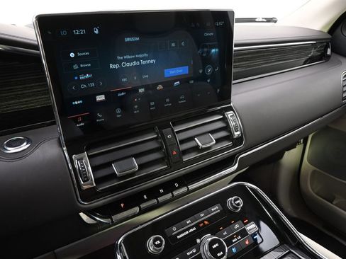 Used 2022 Lincoln Navigator Black Label AWD/4WD image 28