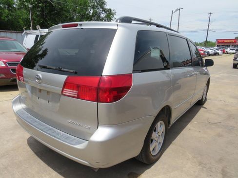 Used 2005 Toyota Sienna LE FWD image 4