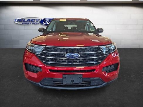 Used 2024 Ford Explorer XLT w/ Class IV Trailer Tow Package image 7