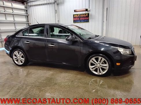 Used 2011 Chevrolet Cruze LTZ image 4