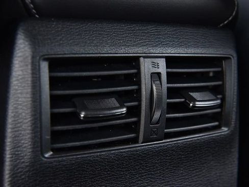Used 2025 Mitsubishi Outlander SE AWD/4WD image 26