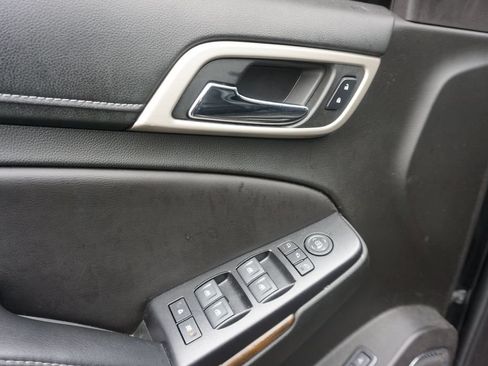 Used 2018 GMC Yukon Denali w/ Denali Ultimate Package AWD/4WD image 3