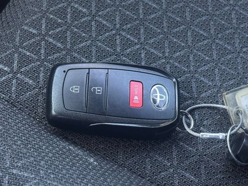 Used 2025 Toyota 4Runner SR5 RWD image 19
