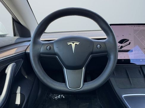 Used 2023 Tesla Model 3 Standard Range image 11