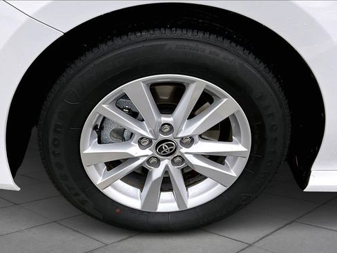 Certified 2025 Toyota Camry LE image 10