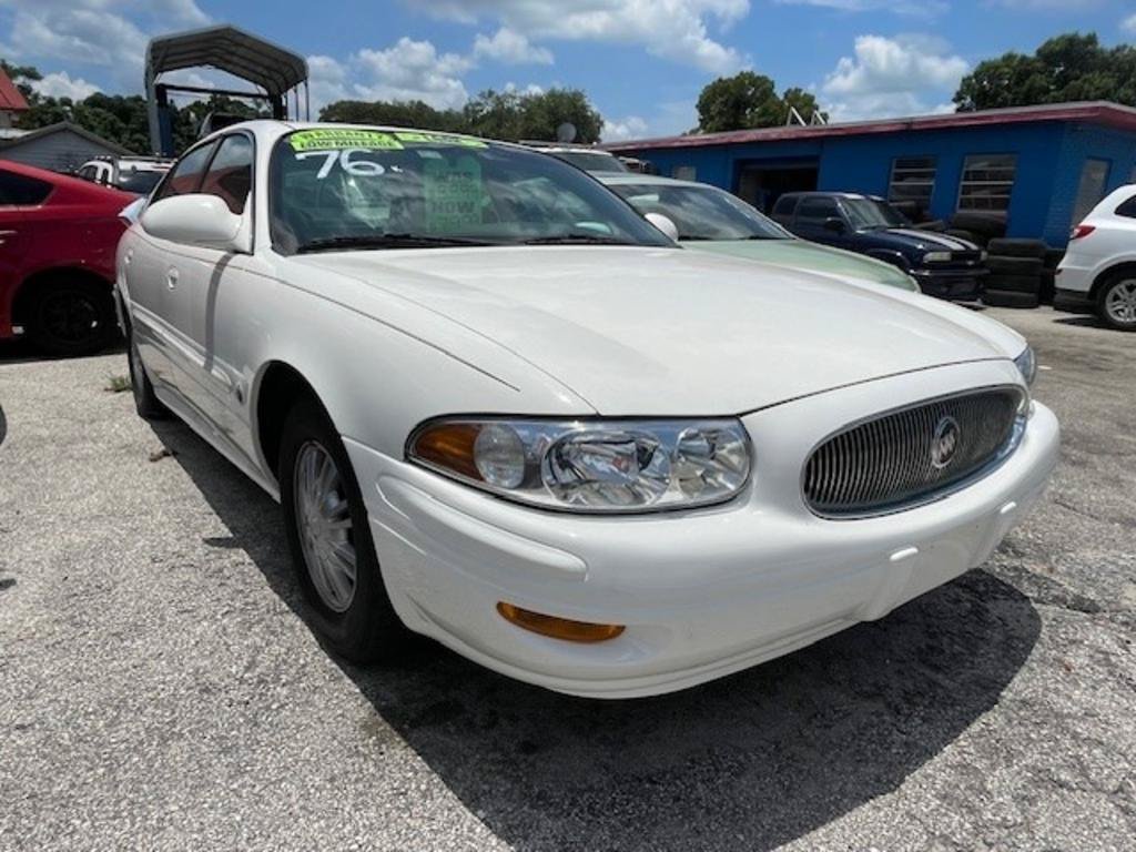 Used 2004 Buick Le Sabre Custom FWD image 1