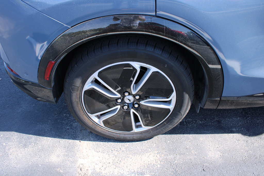 Used 2023 Ford Mustang Mach-E Premium RWD image 4