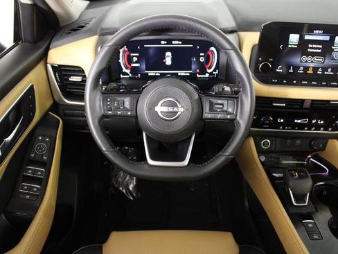 Certified 2023 Nissan Rogue Platinum AWD/4WD image 7