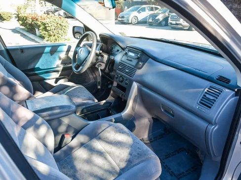 Used 2005 Honda Pilot LX image 15