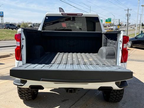 Used 2022 Chevrolet Silverado 1500 RST image 11