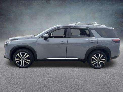 Used 2024 Nissan Pathfinder Platinum w/ Cargo Package AWD/4WD image 12