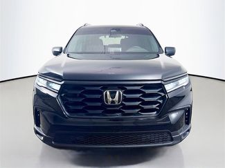 Certified 2025 Honda Pilot Sport video 2