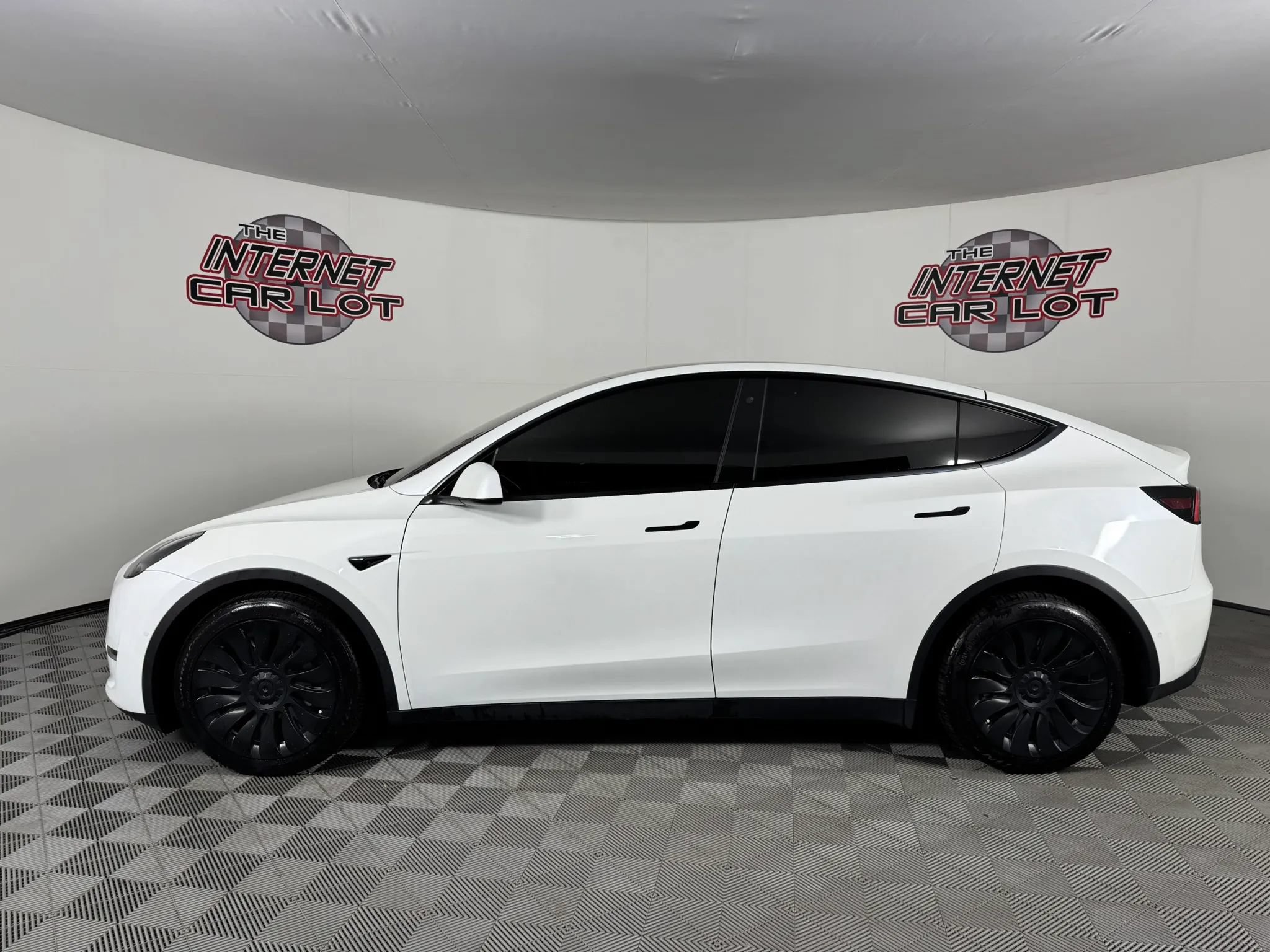 Used 2020 Tesla Model Y Long Range AWD/4WD image 4