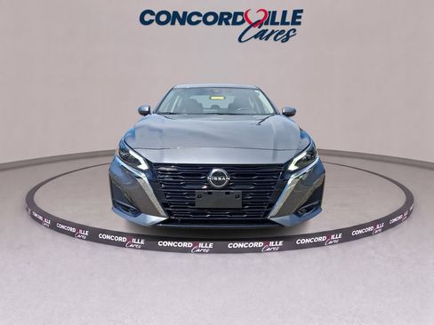 Certified 2023 Nissan Altima 2.5 SV w/ SV Premium Package FWD image 3