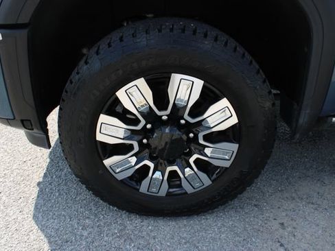Used 2024 GMC Sierra 2500 Denali w/ Denali Reserve Package AWD/4WD image 11