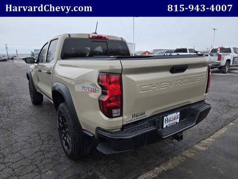 Used 2024 Chevrolet Colorado Trail Boss image 6
