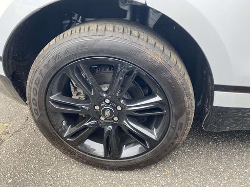 Used 2021 Land Rover Range Rover Velar R-Dynamic S image 10