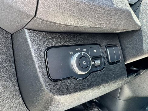 Used 2025 Mercedes-Benz Sprinter 2500 image 14
