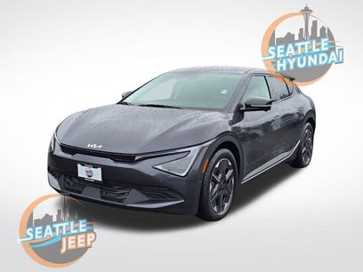 Used 2025 Kia EV6 Light w/ Light LR Technology Package