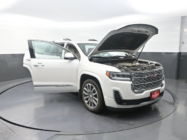 Used 2021 GMC Acadia Denali w/ Denali Ultimate Package AWD/4WD image 39