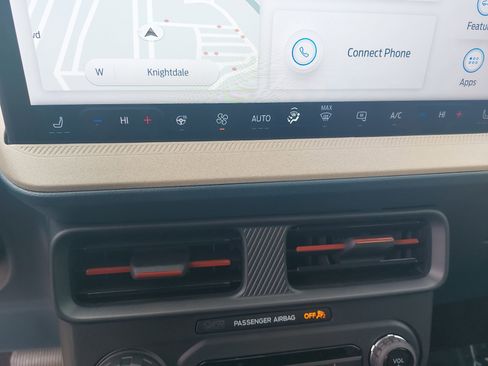 Used 2026 Ford Maverick Lariat w/ 4K Tow Package AWD/4WD image 23