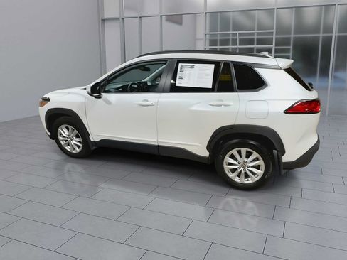 Used 2023 Toyota Corolla Cross LE w/ Moonroof Package AWD/4WD image 6